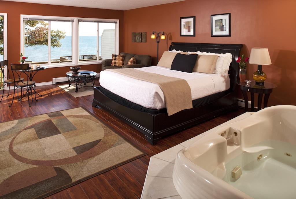 Huron House Bed and Breakfast Oscoda Εξωτερικό φωτογραφία