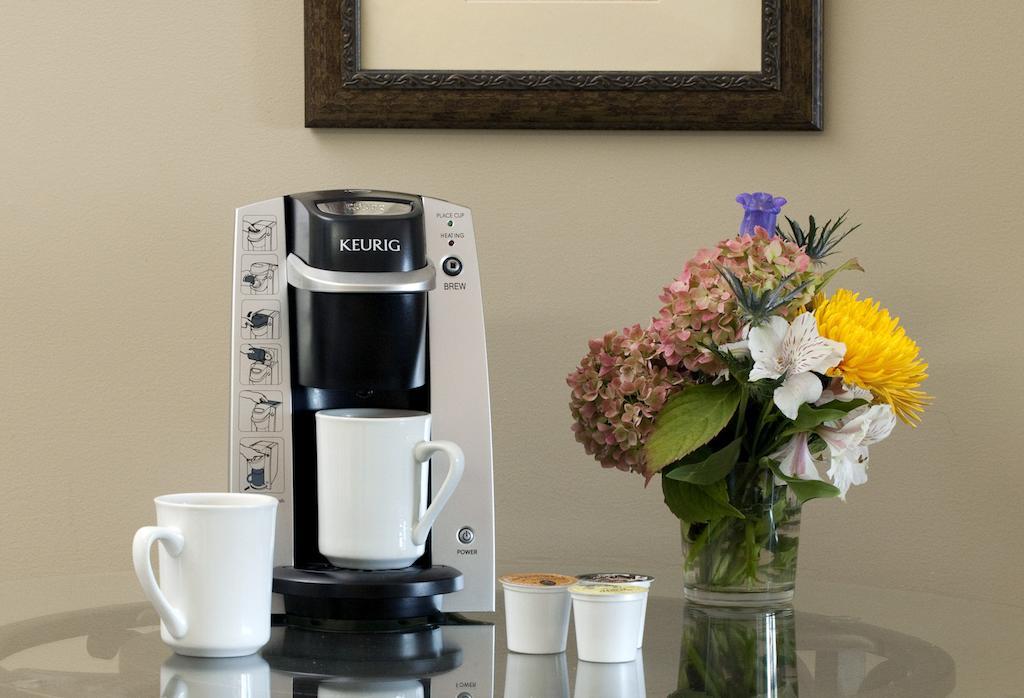 Huron House Bed and Breakfast Oscoda Δωμάτιο φωτογραφία