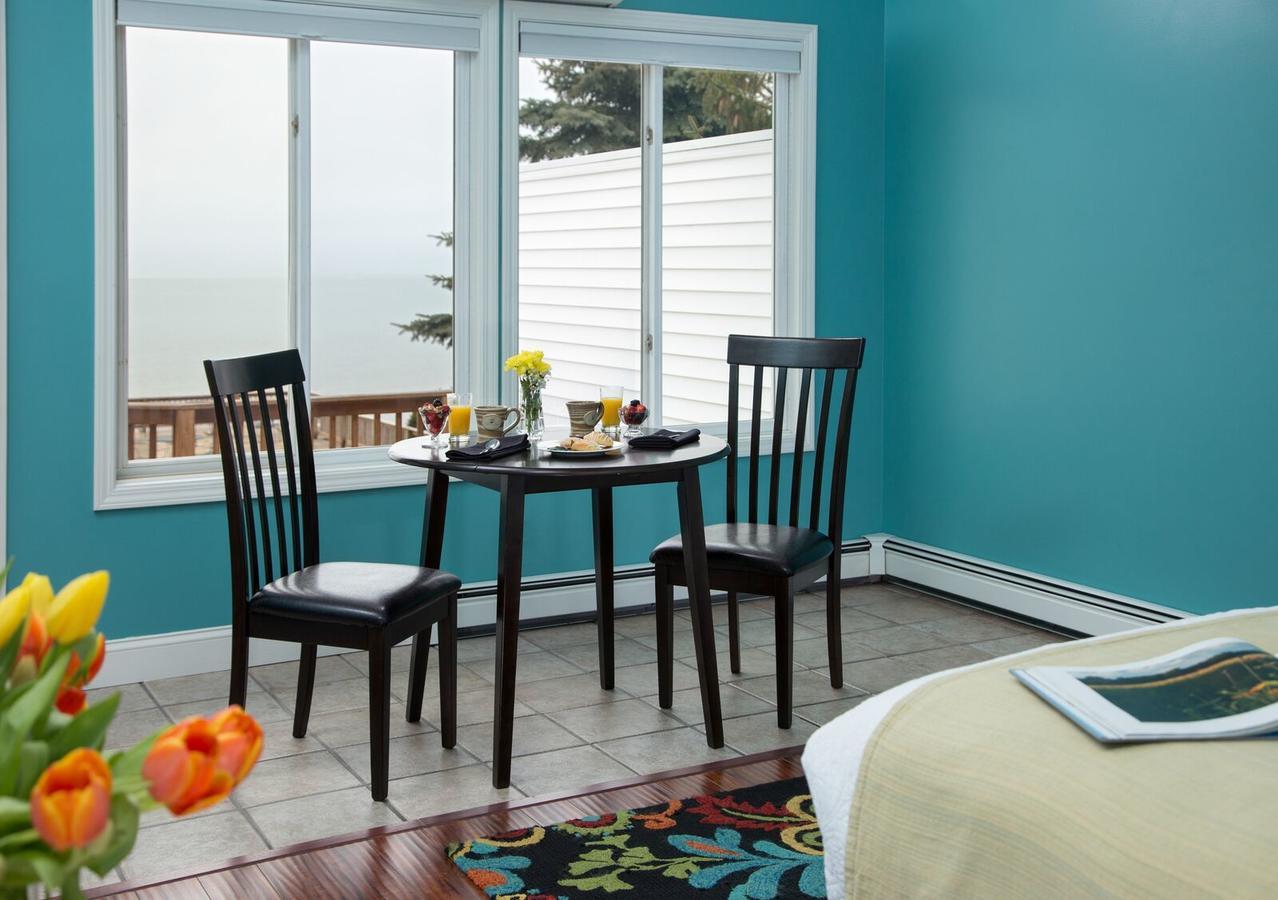 Huron House Bed and Breakfast Oscoda Εξωτερικό φωτογραφία